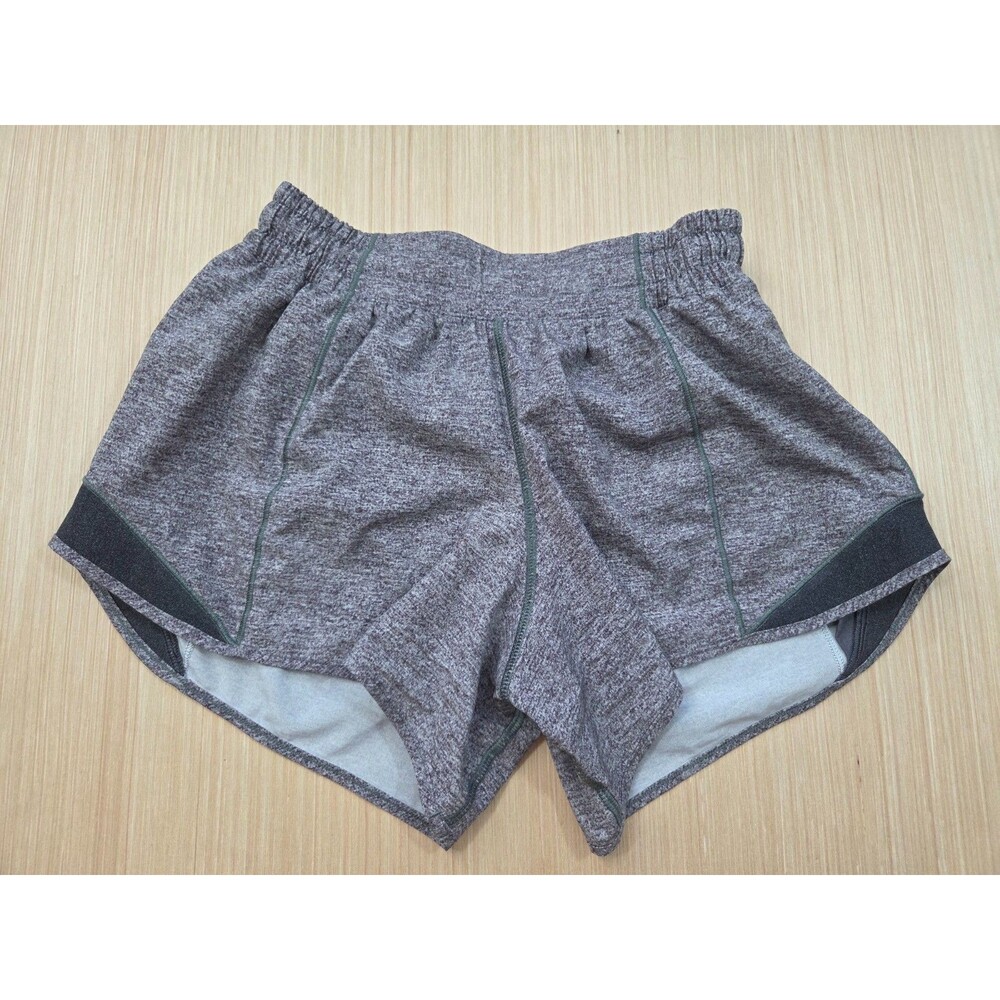 Lululemon Hotty Hot Short II Long 4" Heather Gray Black Womens Size 4 Tall